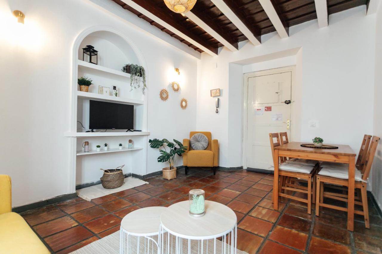 Alohamundi Alcazares Seville Exterior photo