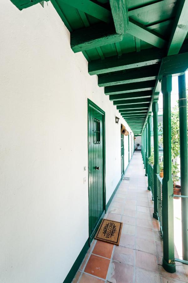 Alohamundi Alcazares Seville Exterior photo